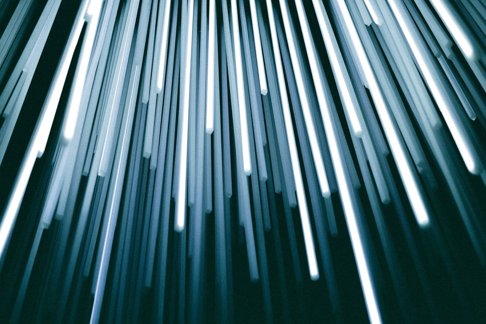 Abstracte lichtstrepen in blauw en groen