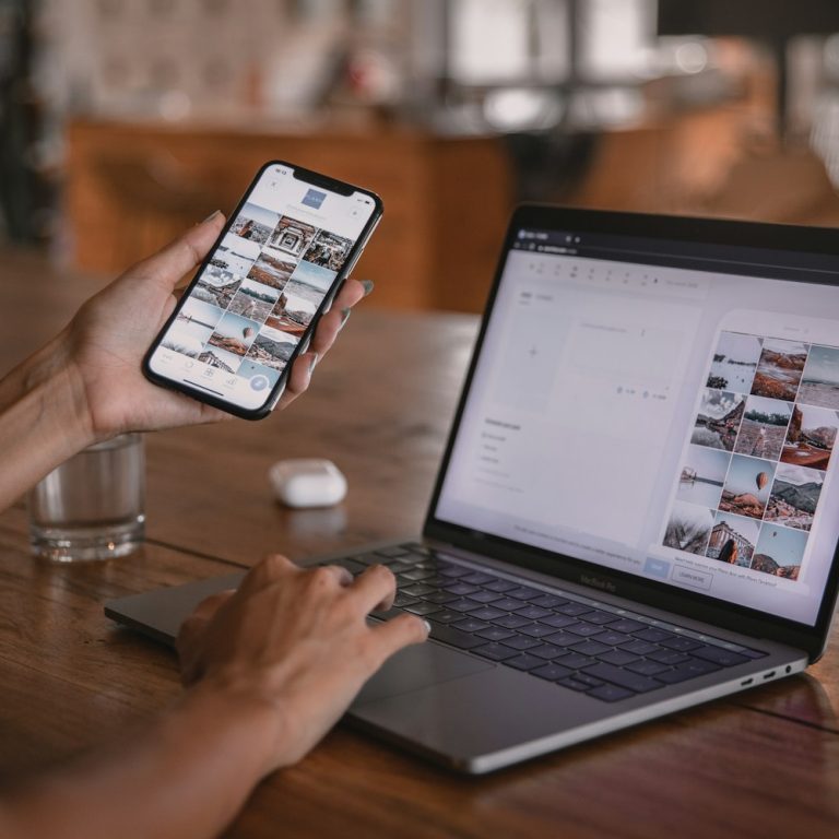 Webshop op smartphone en laptop, retargeting